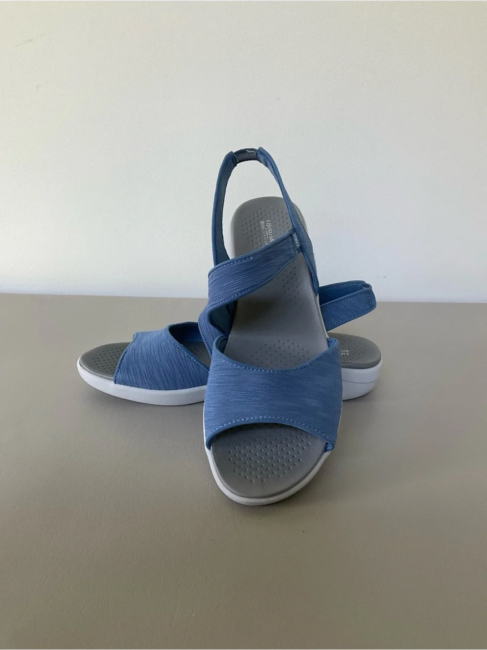 🤩NWBox!!! LifeStride, Blue & Grey Comfortable Sandals